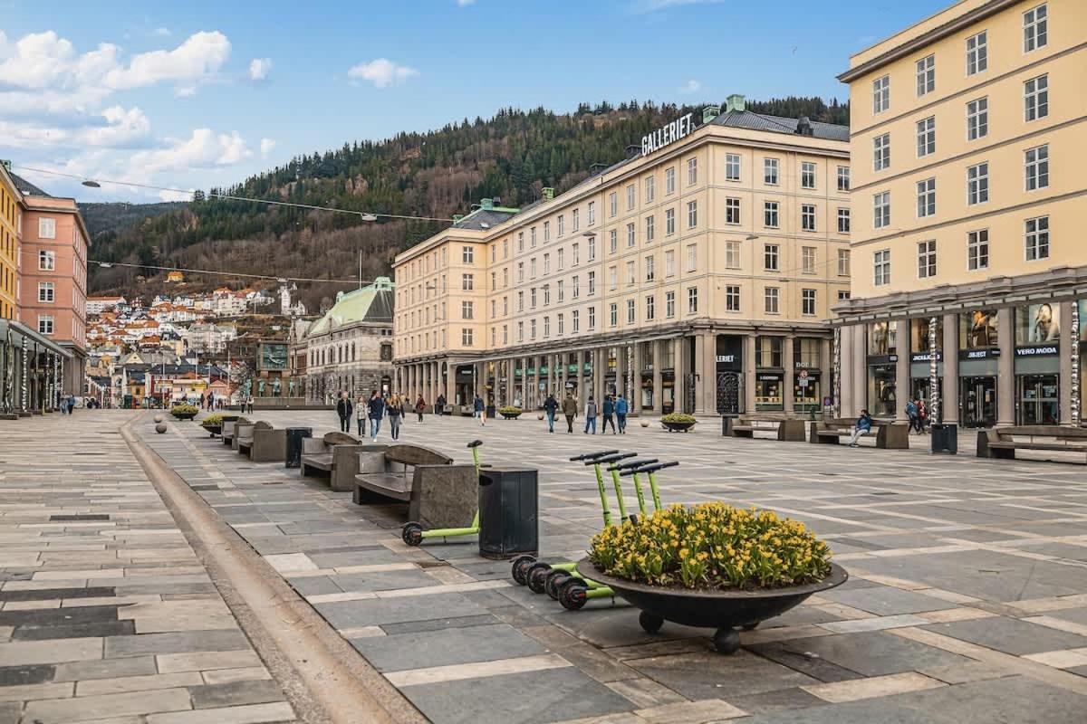 Dinbnb Apartments I Charming 3-Bedroom In The Heart Of The City Берген Екстериор снимка